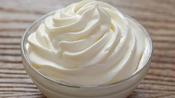 CAS 27215-38-9の自然な食糧乳化剤のグリセロールのMonolaurate GMLの白い粉