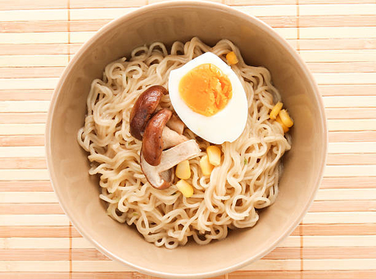 乳白色の白い粉のグリセリンのMonostearateのモノグリセリドはヌードルの好みそして伸縮性を改善する